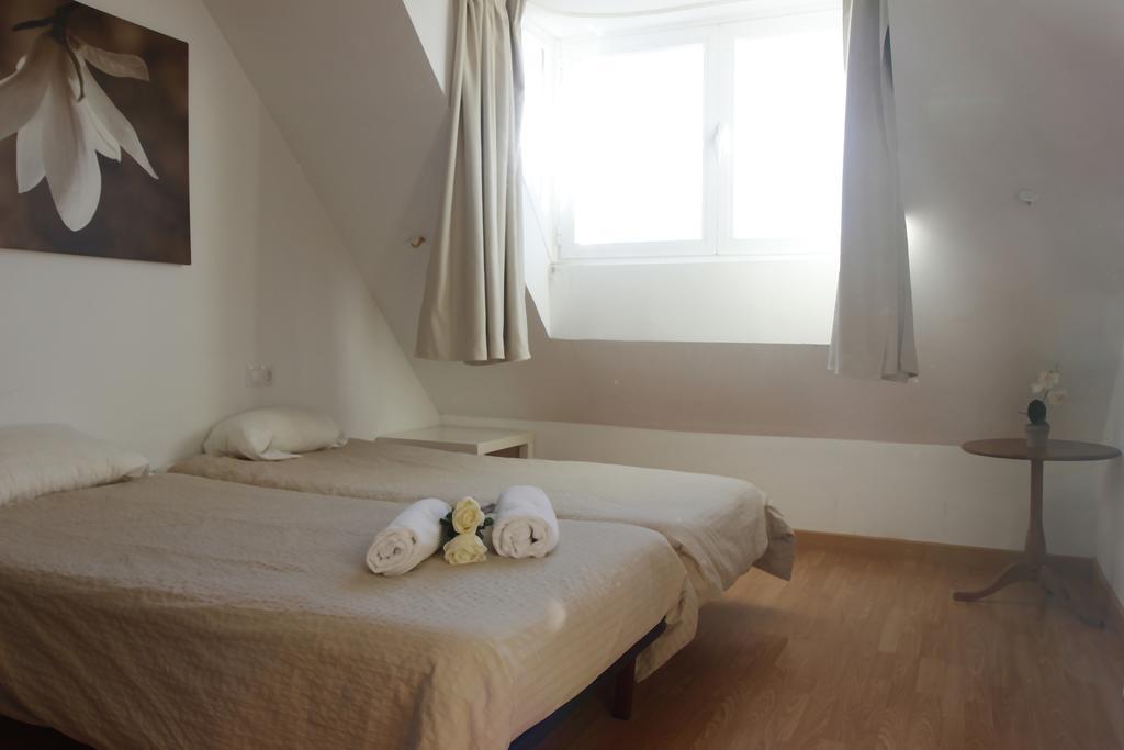Apartamentos Habitat Zona Media Monachil Luaran gambar